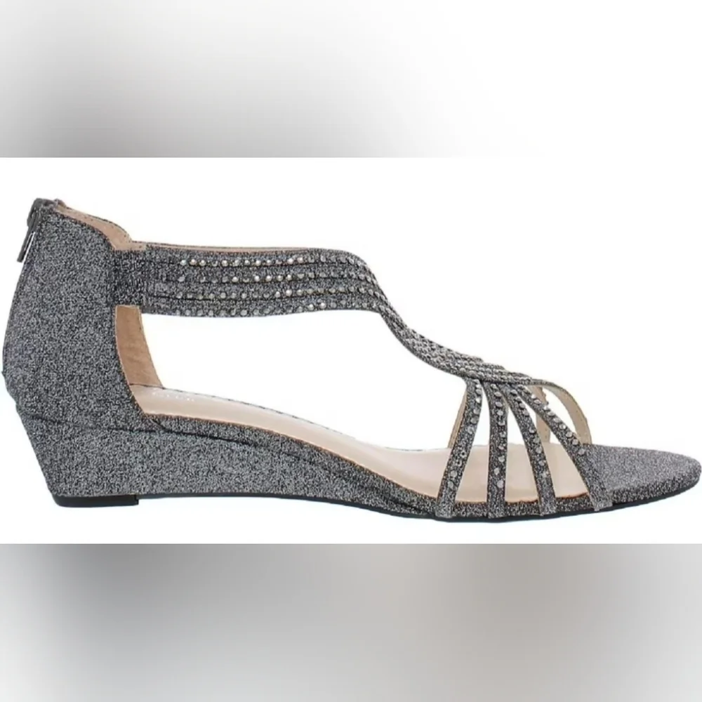 NWT Charter Club Womens 8W Pewter Rhinestoned Strappy Wedge Sandals Formal